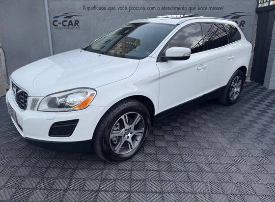 VOLVO XC60 2.0 T5 R DESIGN TURBO GASOLINA 4P AUTOMÁTICO